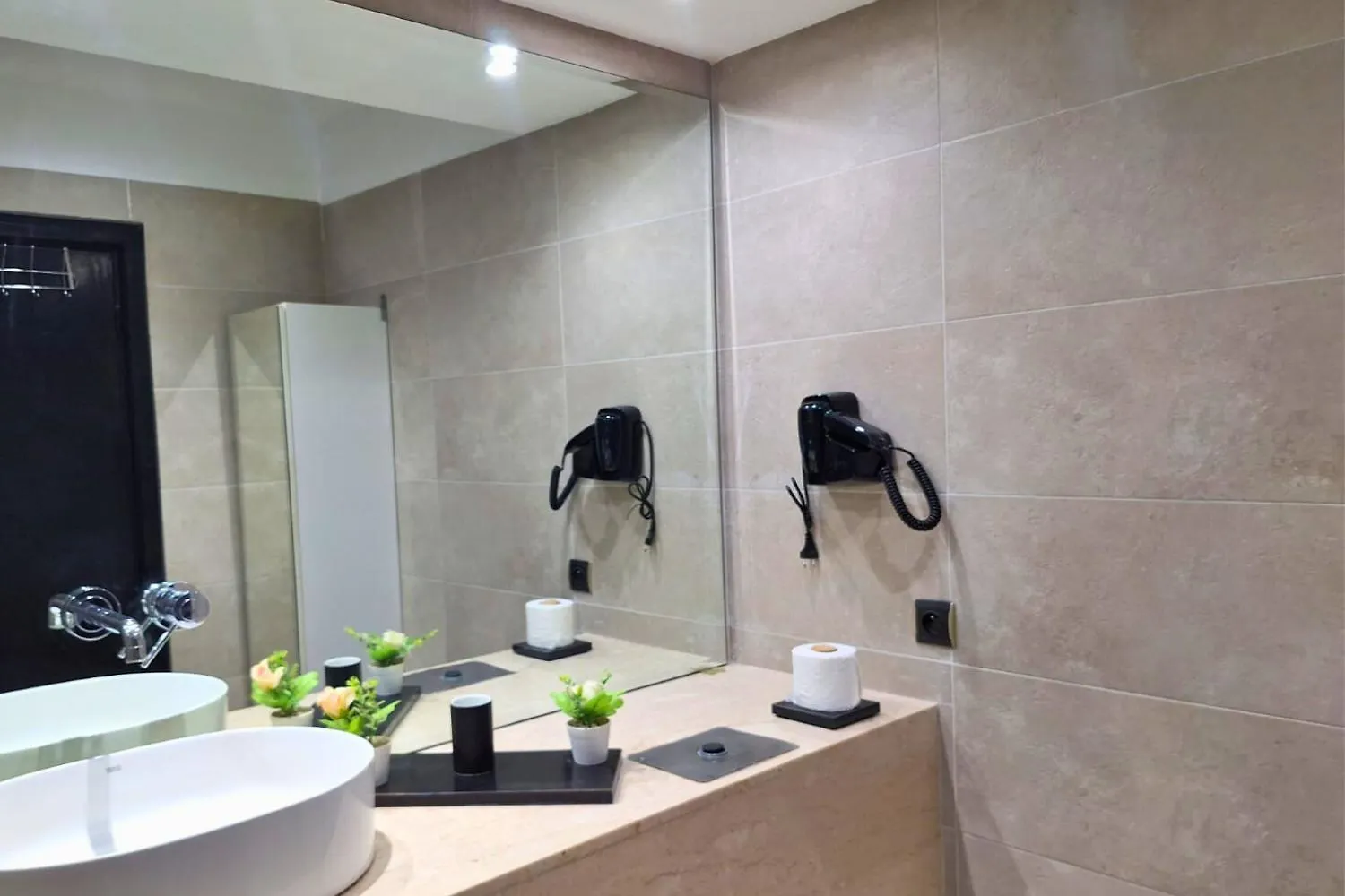 Apartamento Luxe Et Serenite Avec Jardin, Terrasse Et 5 Piscines Marraquexe