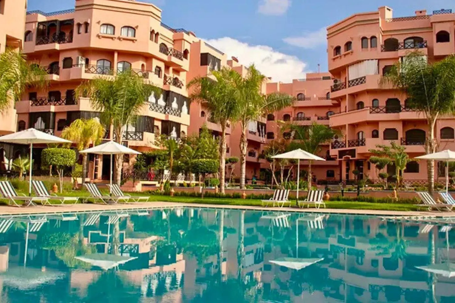 Luxe Et Serenite Avec Jardin, Terrasse Et 5 Piscines Marraquexe